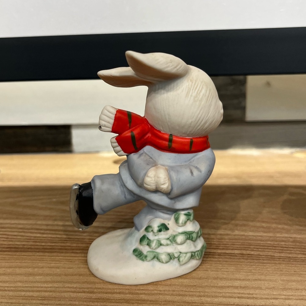 Homco Christmas skating bunnies set of 2 - Picture 4 of 11